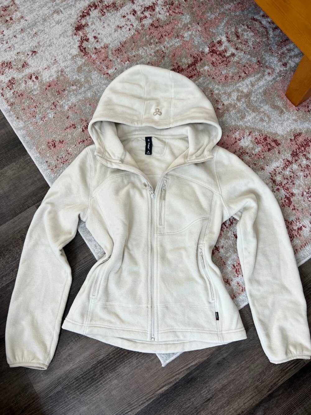 TNA Aritzia white fleece SnoDay Polar Hanger Zip Hoodie